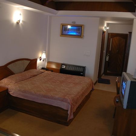 Hotel Silver Rock Mussoorie Exterior foto