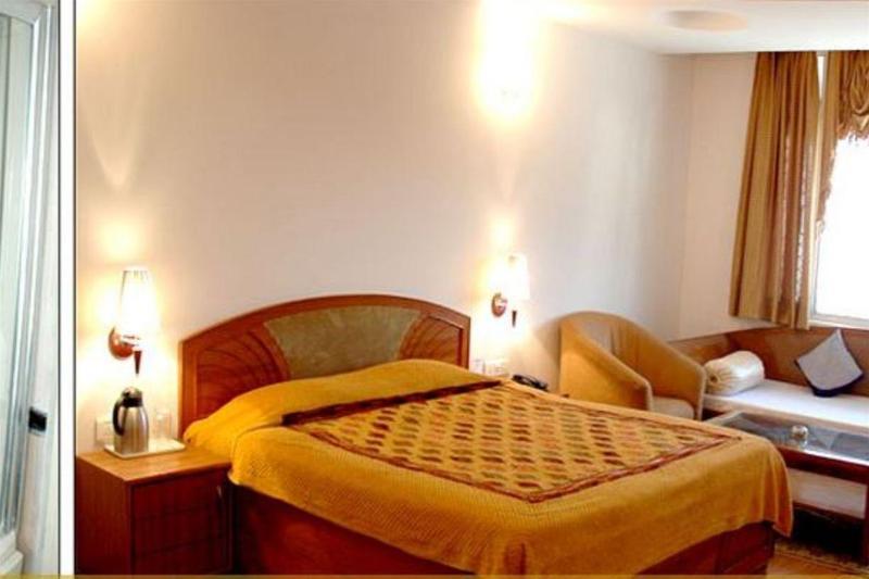 Hotel Silver Rock Mussoorie Exterior foto