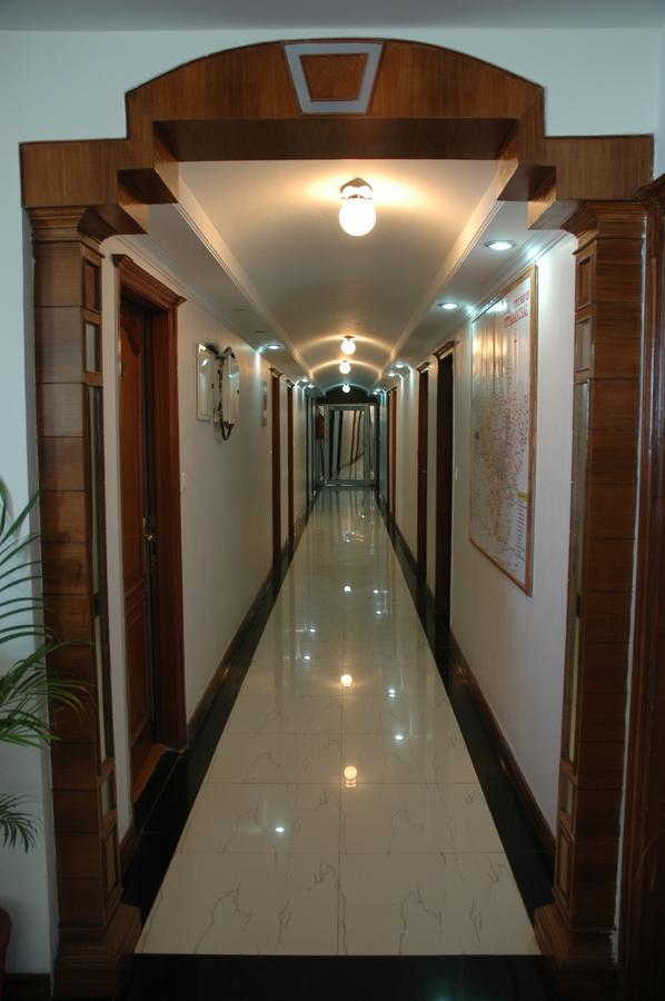 Hotel Silver Rock Mussoorie Exterior foto