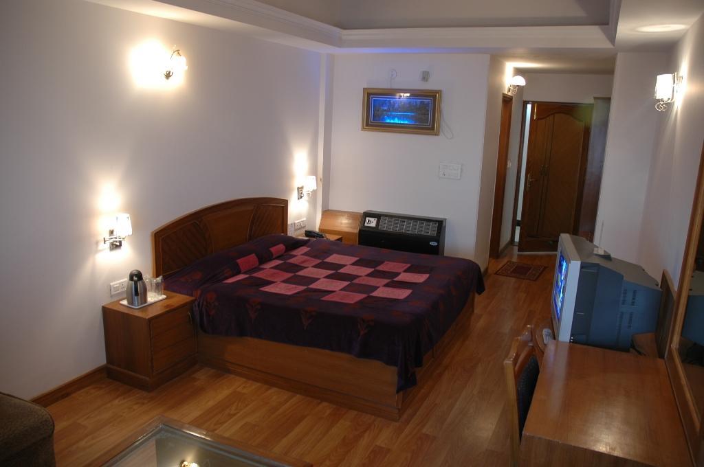 Hotel Silver Rock Mussoorie Exterior foto